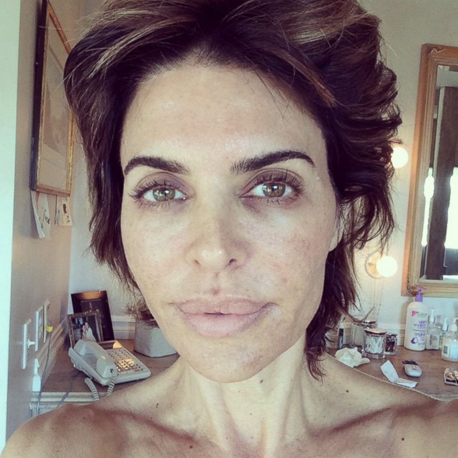 Lisa Rinna Without Wig 1536x1536 