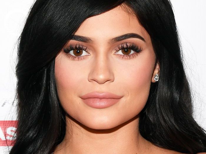 TikTok-Shows What Kylie Jenner Would Look Like Without Plastic Surgery | Traitslab